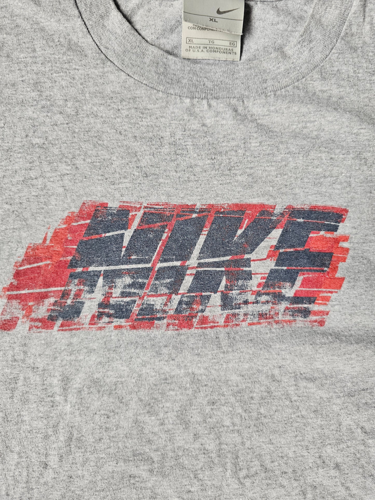 Nike Red Logo 2000s Tee (XL)