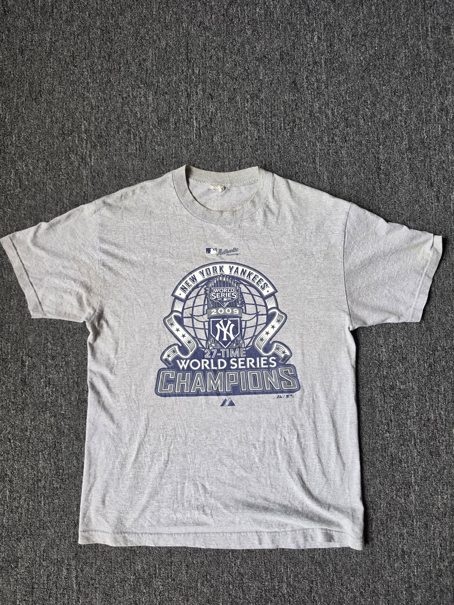 New York Yankees 2009 World Champions Tee (XL)