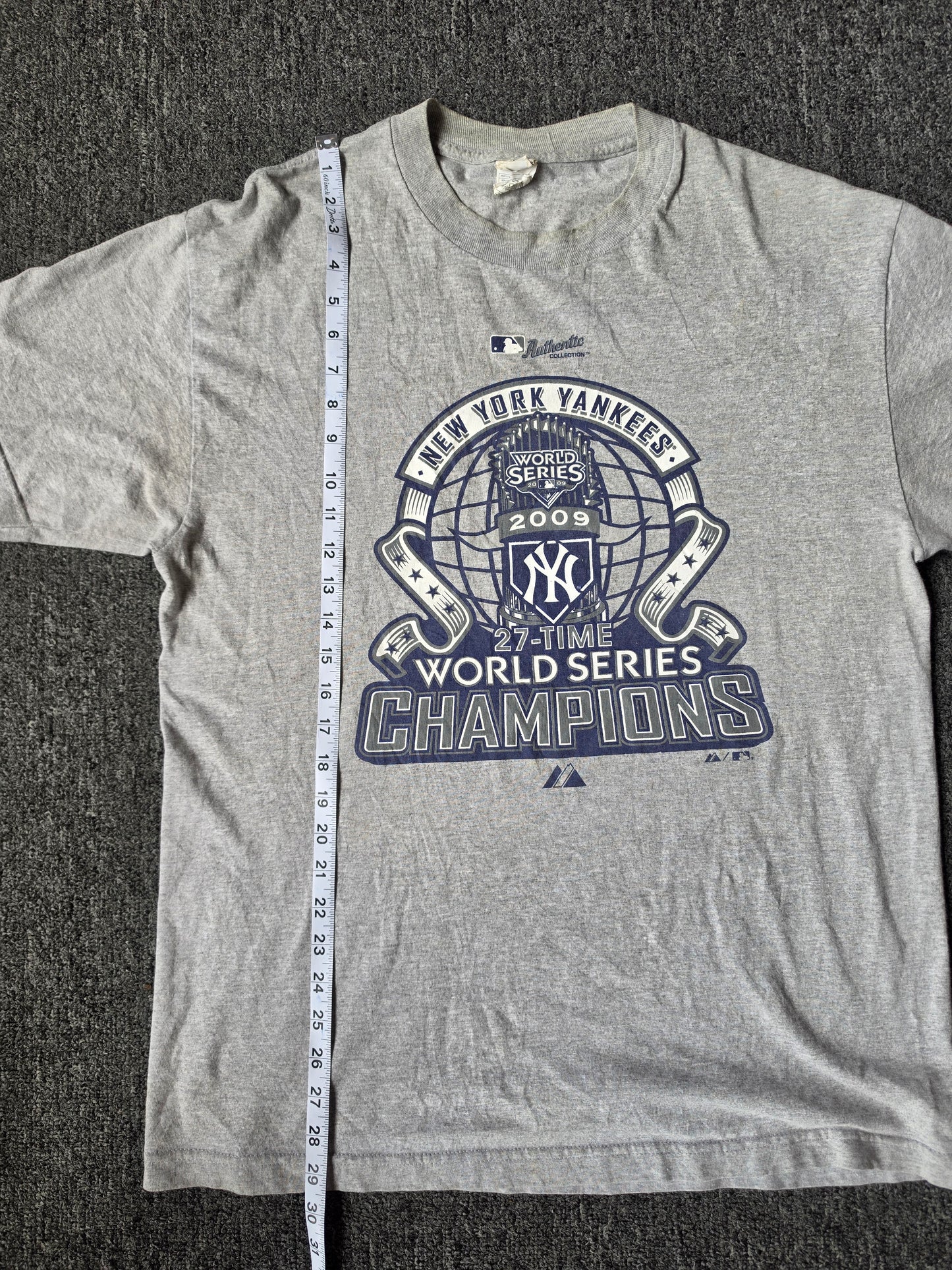 New York Yankees 2009 World Champions Tee (XL)