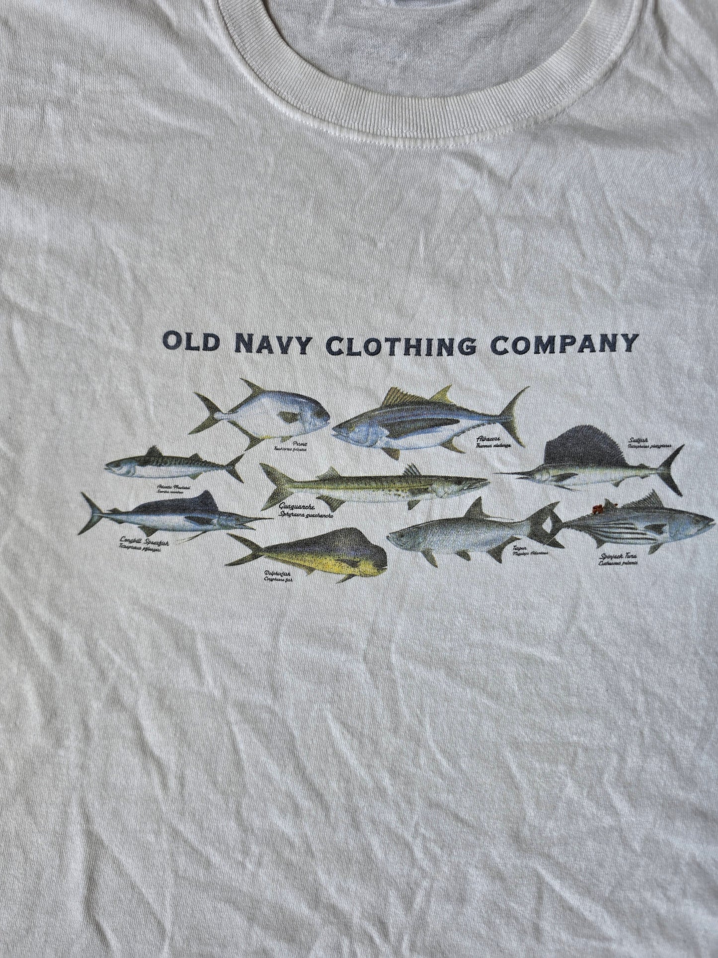 Old Navy Fishing Tee (L)