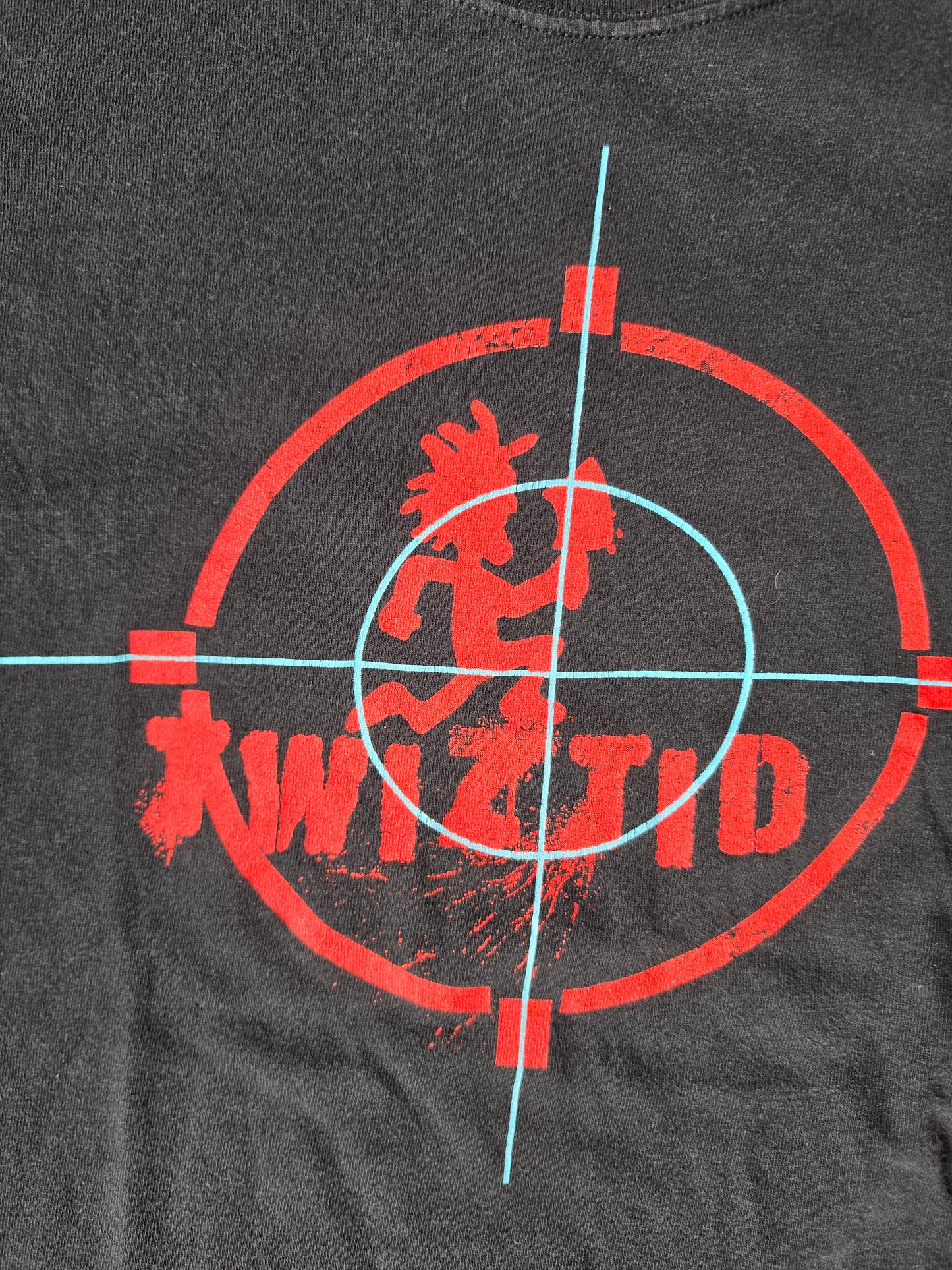 Twizted Bullseye Band Tee (L)