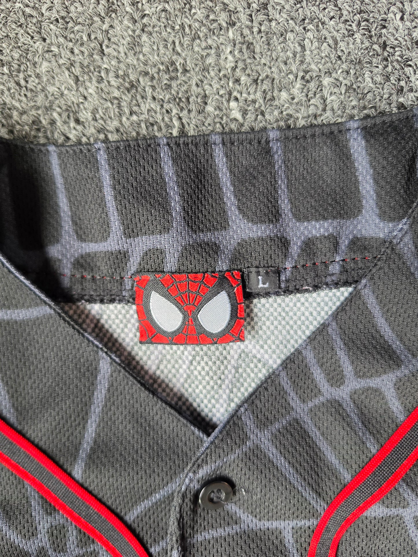 2002 Spiderman AOP Embroidered Button Up (L)
