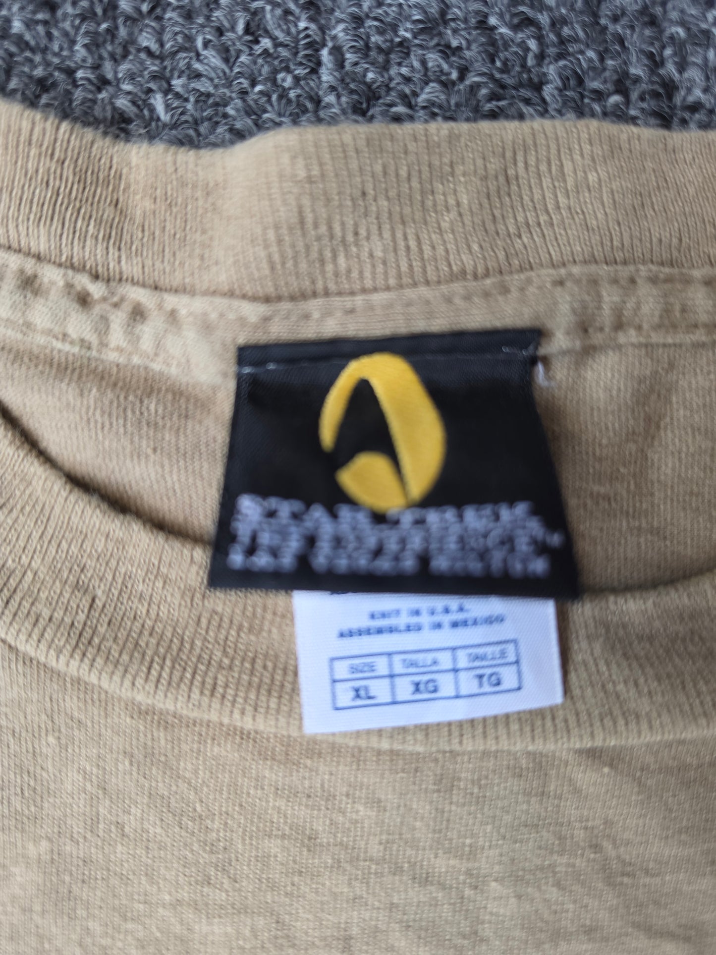 Star Trek 2006 40th Anniversary Tee (XL)