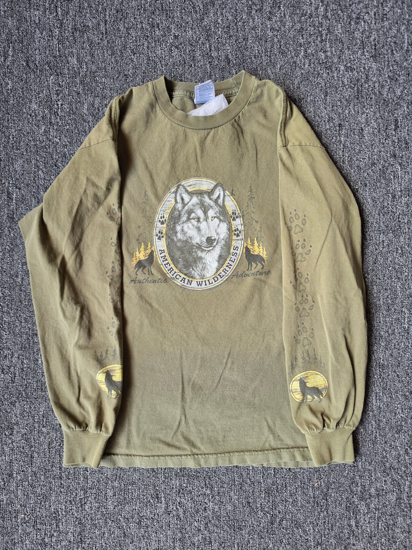 Wolf Long Sleeve with Arm Hits (M)