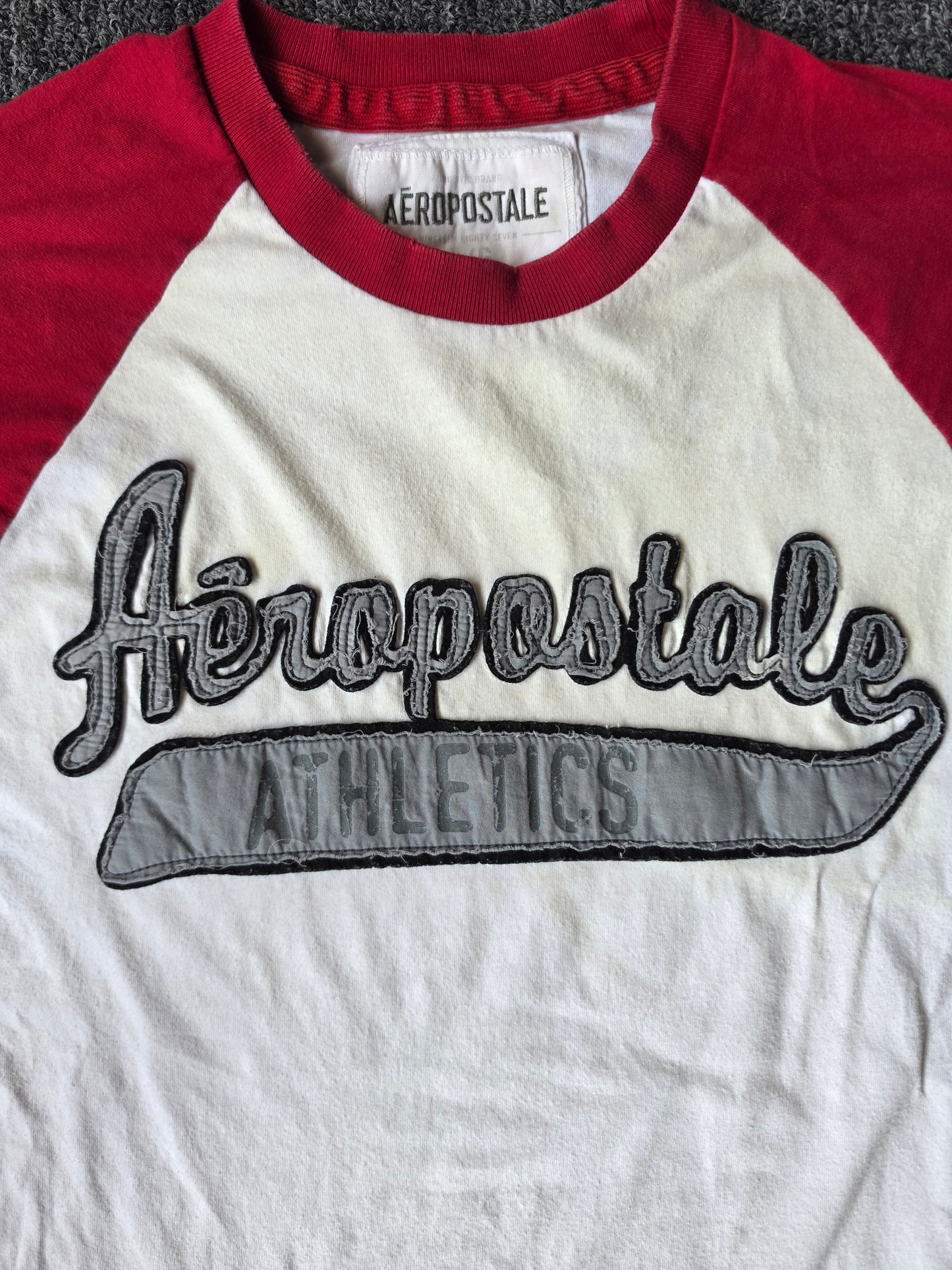 Aeropostale Embroidered Red & White Tee (L)