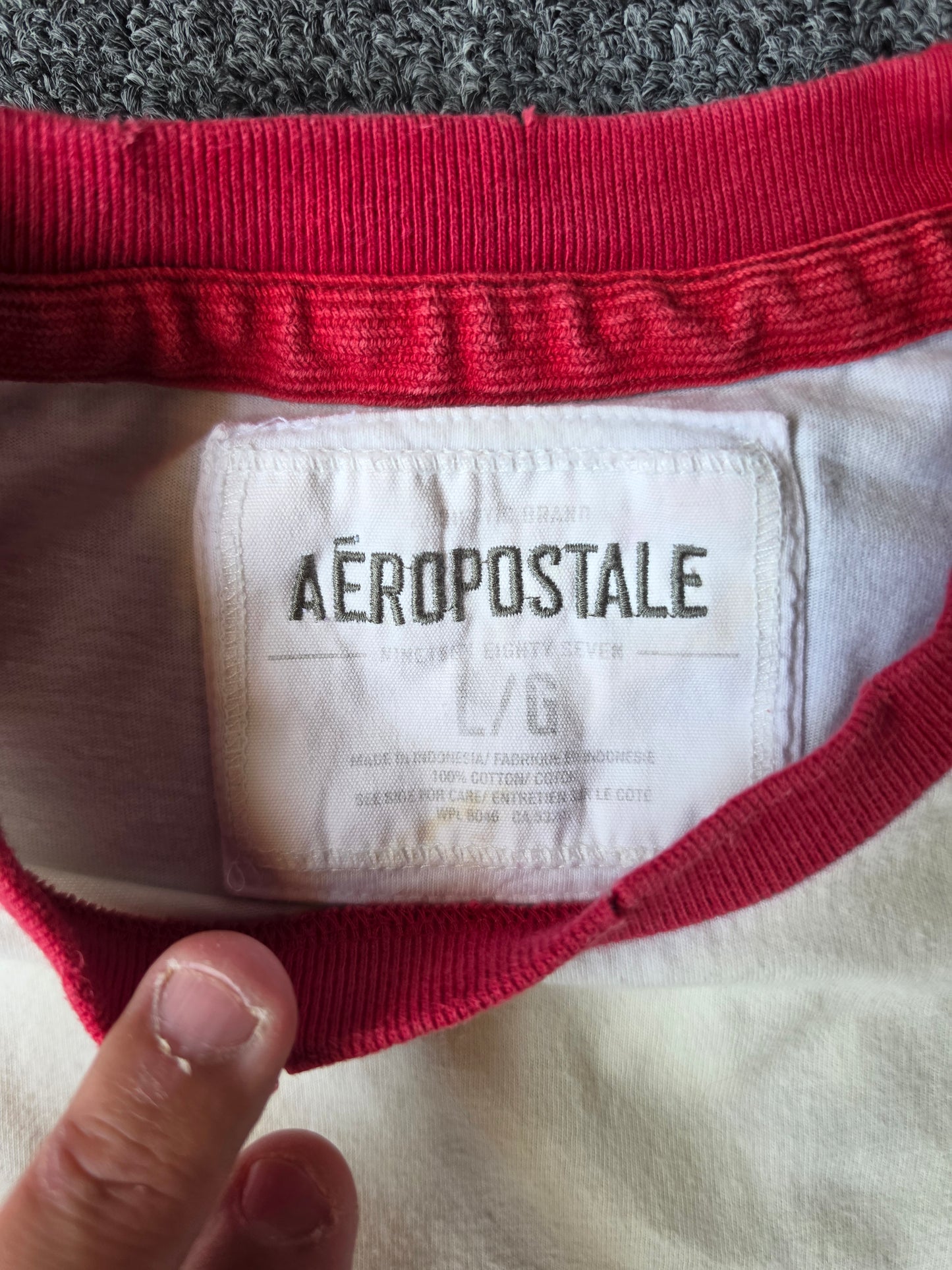 Aeropostale Embroidered Red & White Tee (L)