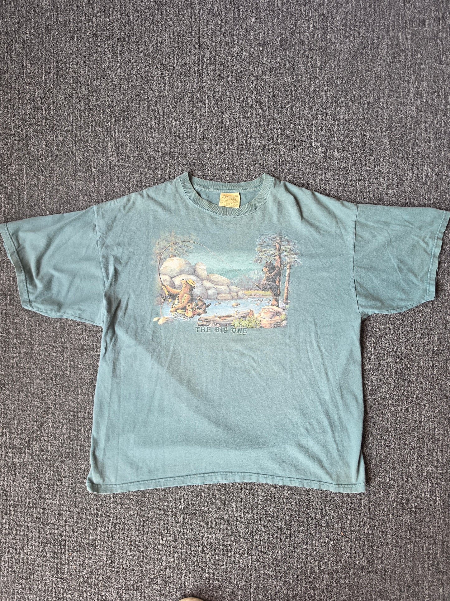 The Big One Mountain Green 90s Nature Tee (XL]