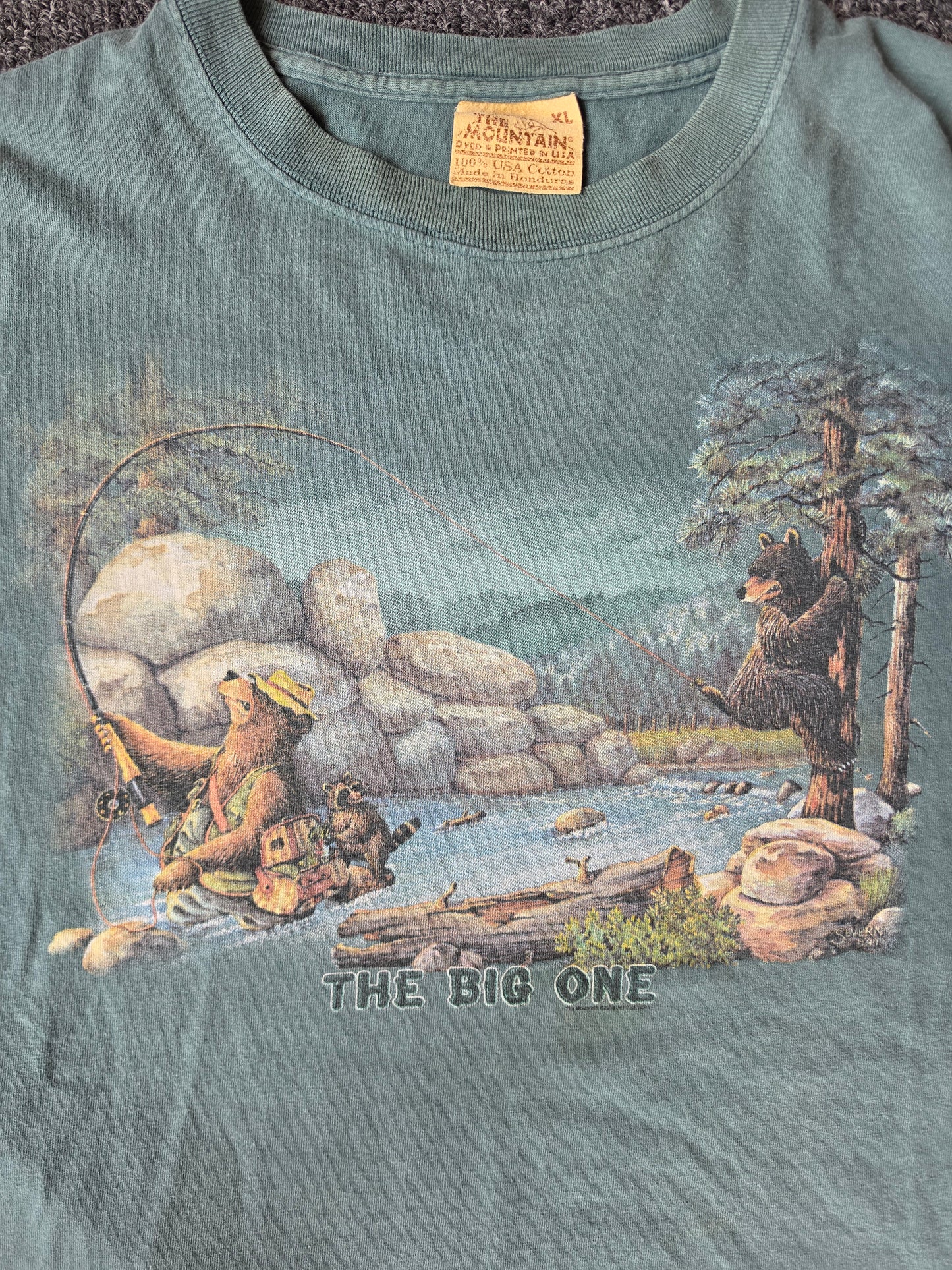 The Big One Mountain Green 90s Nature Tee (XL]