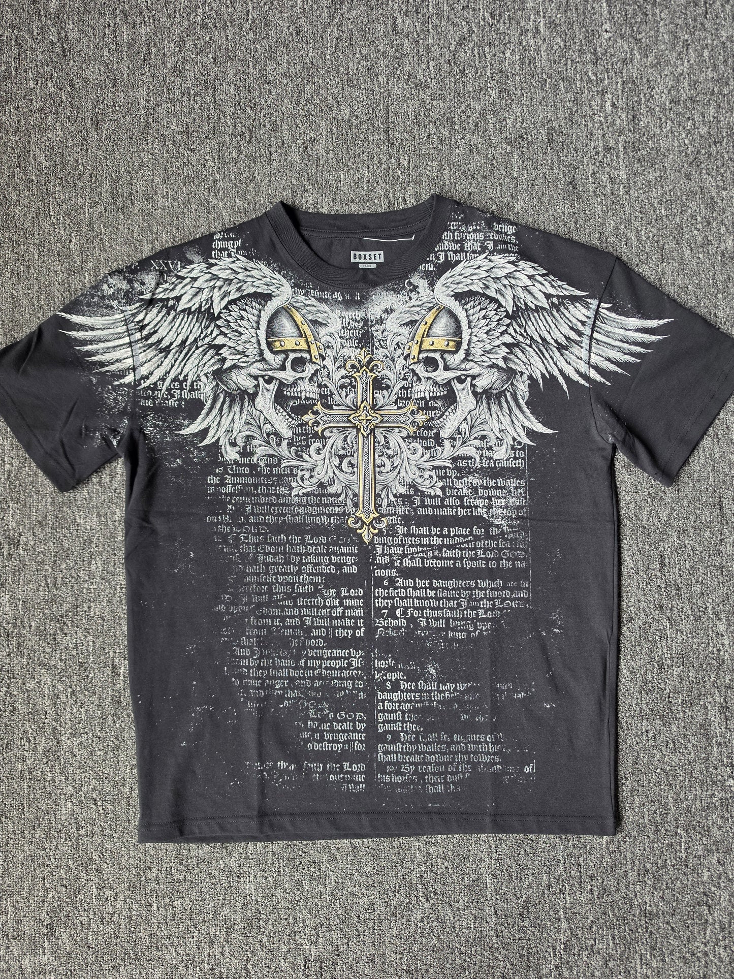 Boxset Y2k Cross & Wings Tee (L)