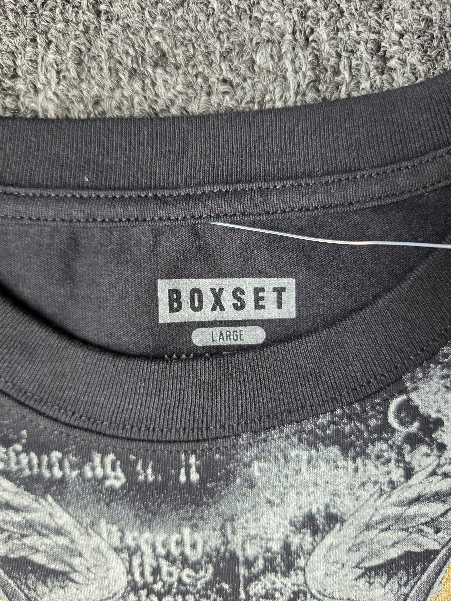 Boxset Y2k Cross & Wings Tee (L)