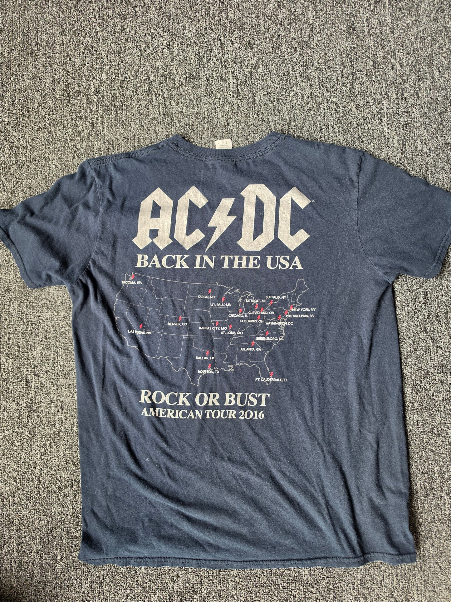 ACDC 2016 Rock or Bust Tee (L)
