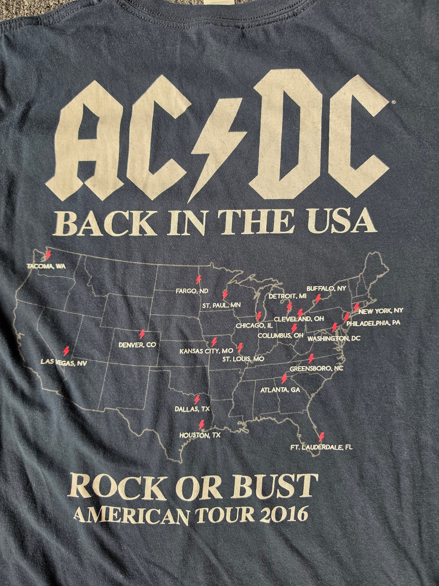 ACDC 2016 Rock or Bust Tee (L)