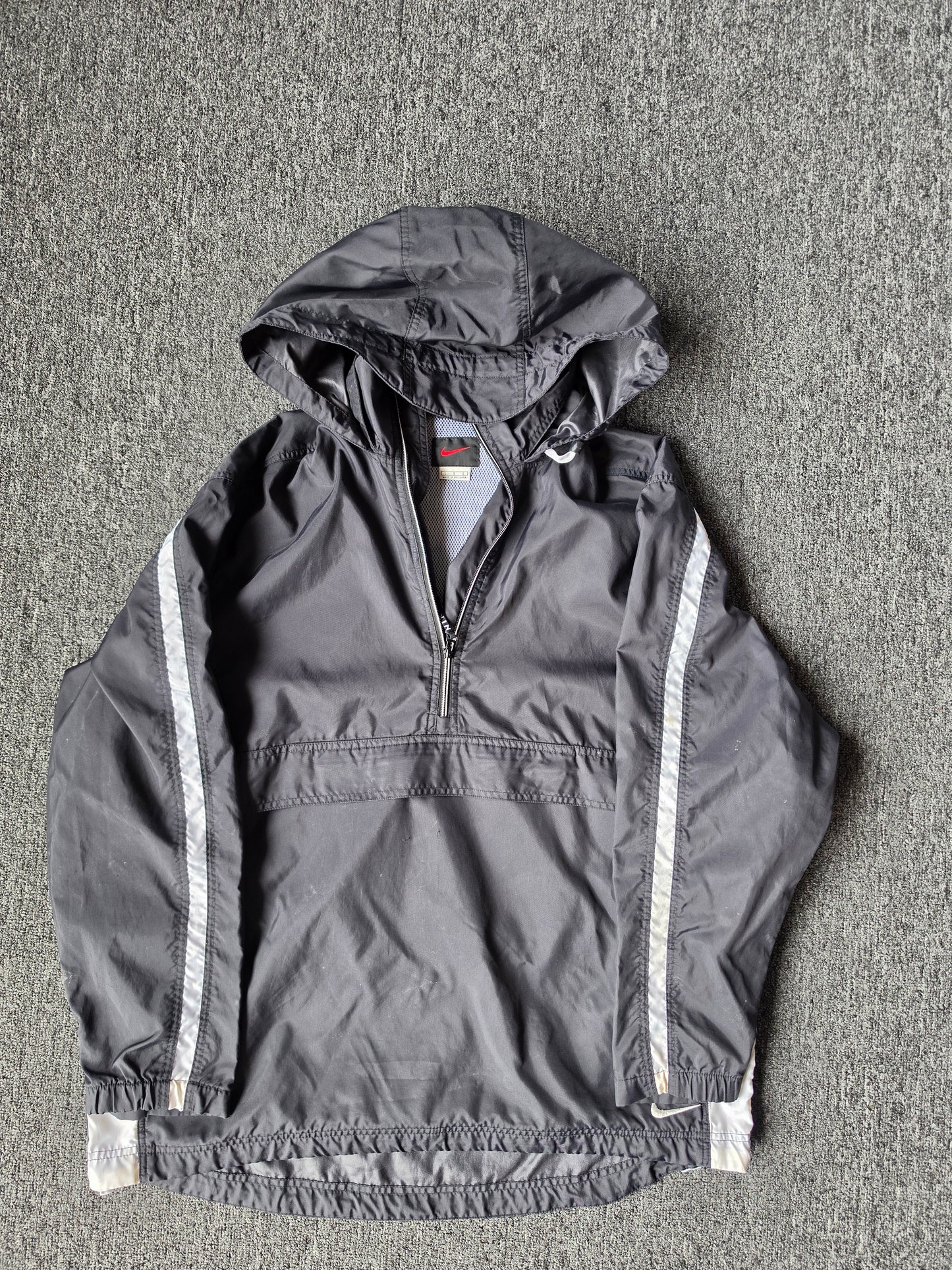 Nikes Black Windbreaker Jacket (L)