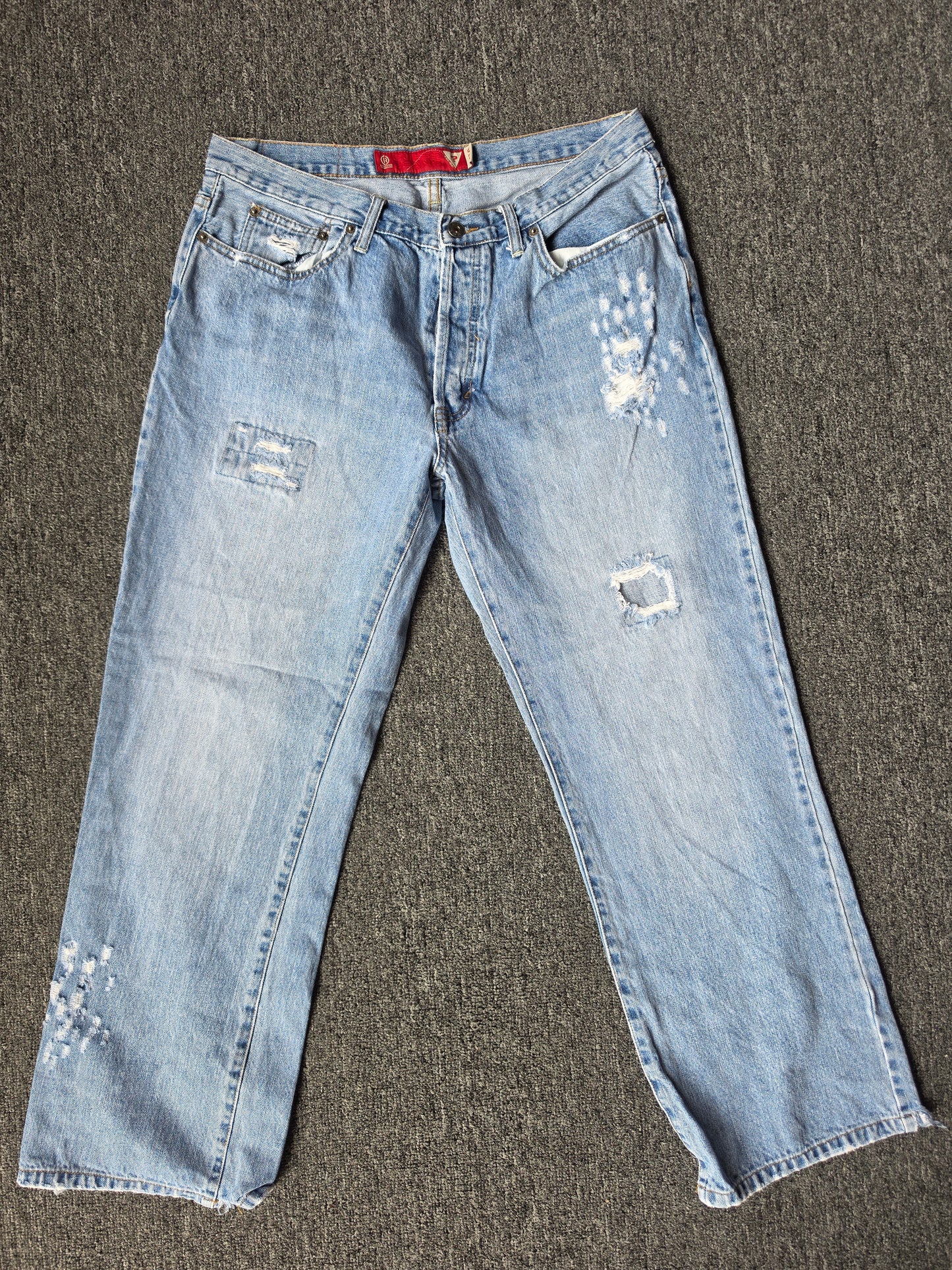 Guess Faded and Distressed Baggy Jeans (36/30)
