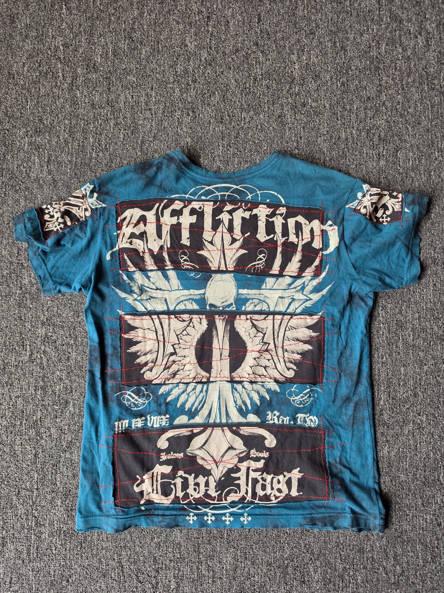 Affliction Live Fast Skull & Wings (M)