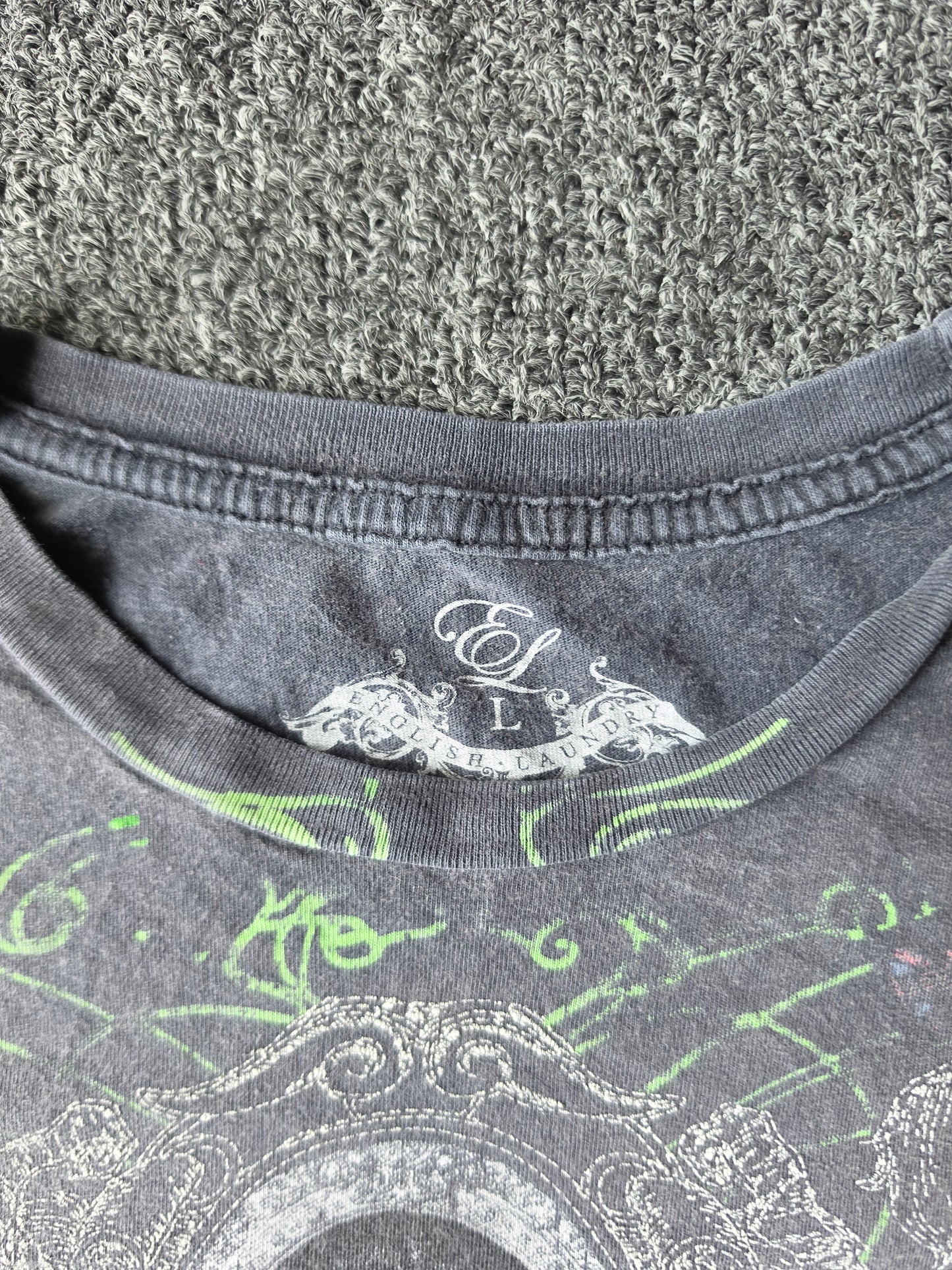 Y2K Art Style Faded Tee (L)