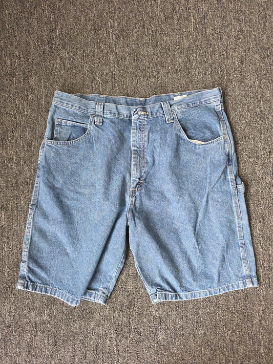 Wrangler Carpenter Denim Jorts (38)