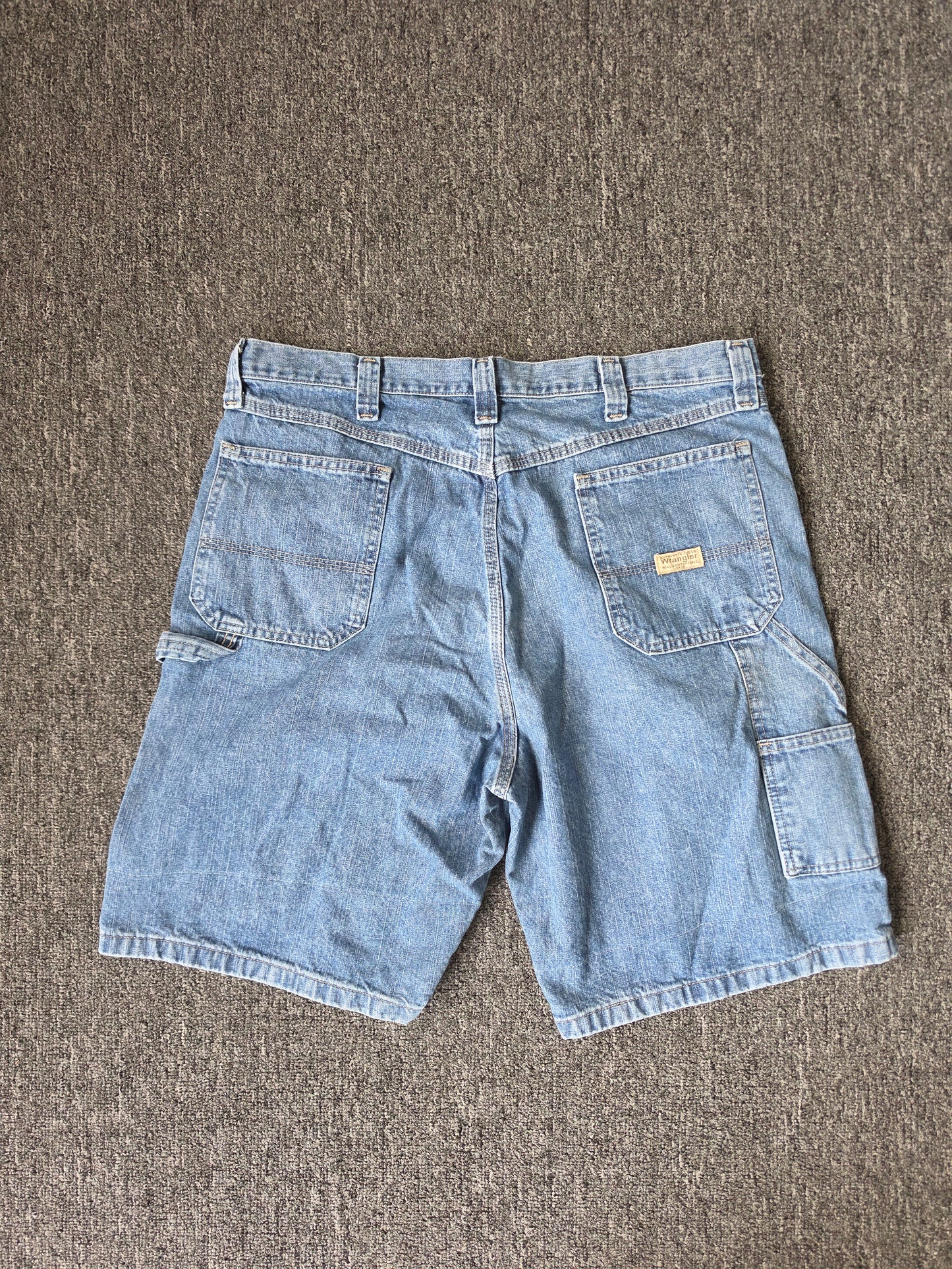 Wrangler Carpenter Denim Jorts (38)