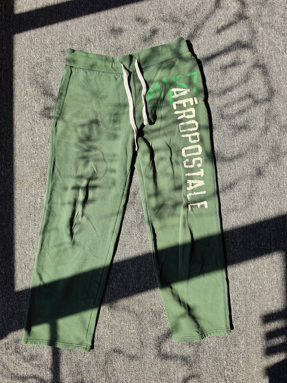 Aeropostale Green Sweatpants (M)
