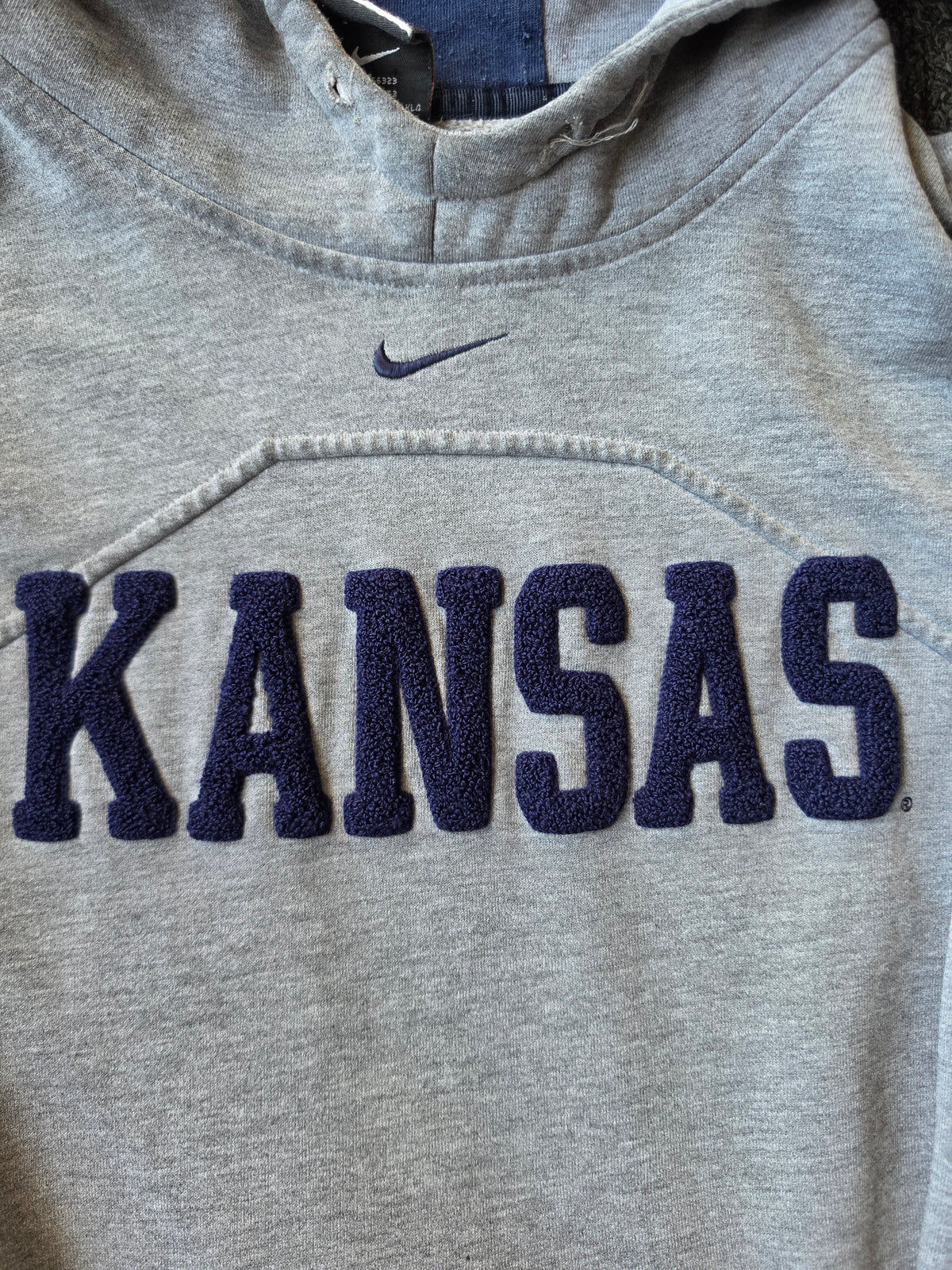 Kansas University Nike Embroidered Hoody (M)