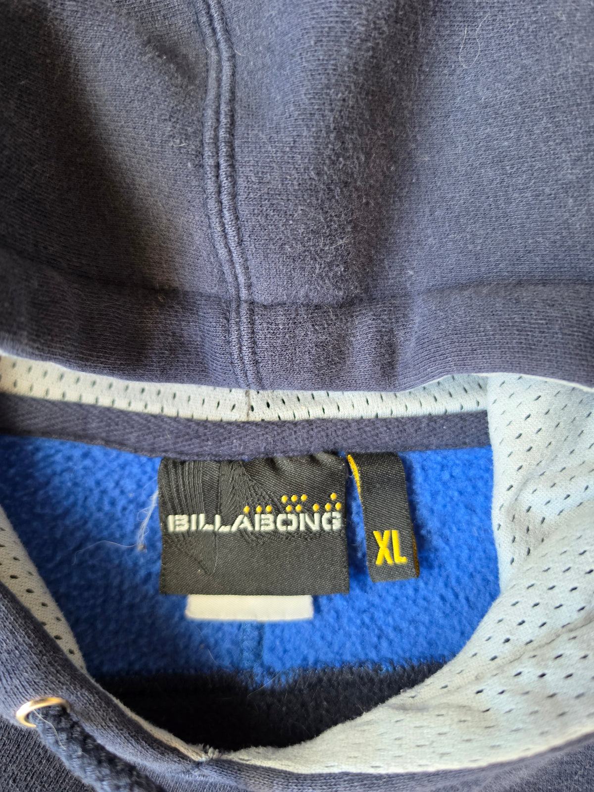 Billabong Embroidered Surf Hoody (XL)