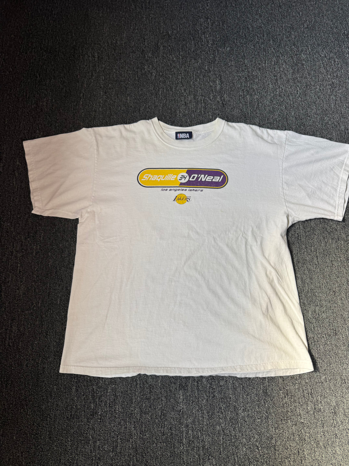 White Los Angeles Lakers Shaq NBA Shirt (XL)