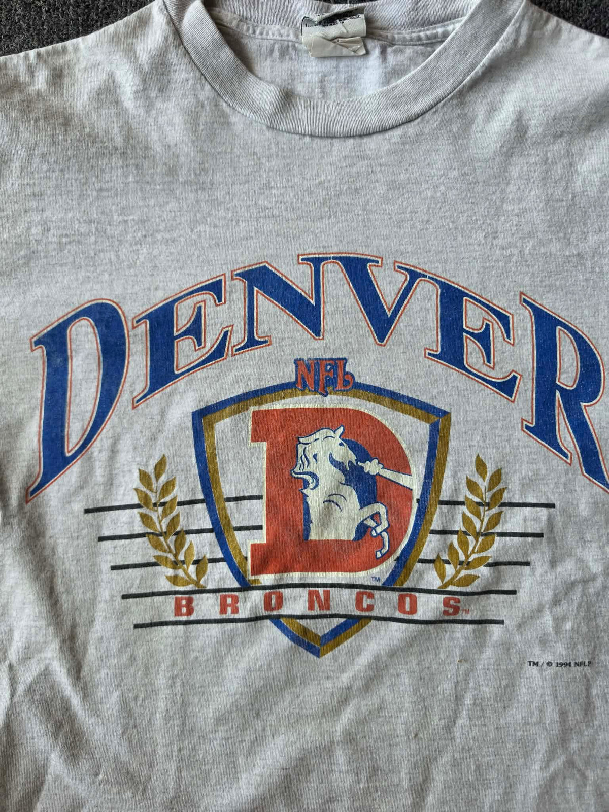 Grey Denver Broncos NFL Shirt (L)