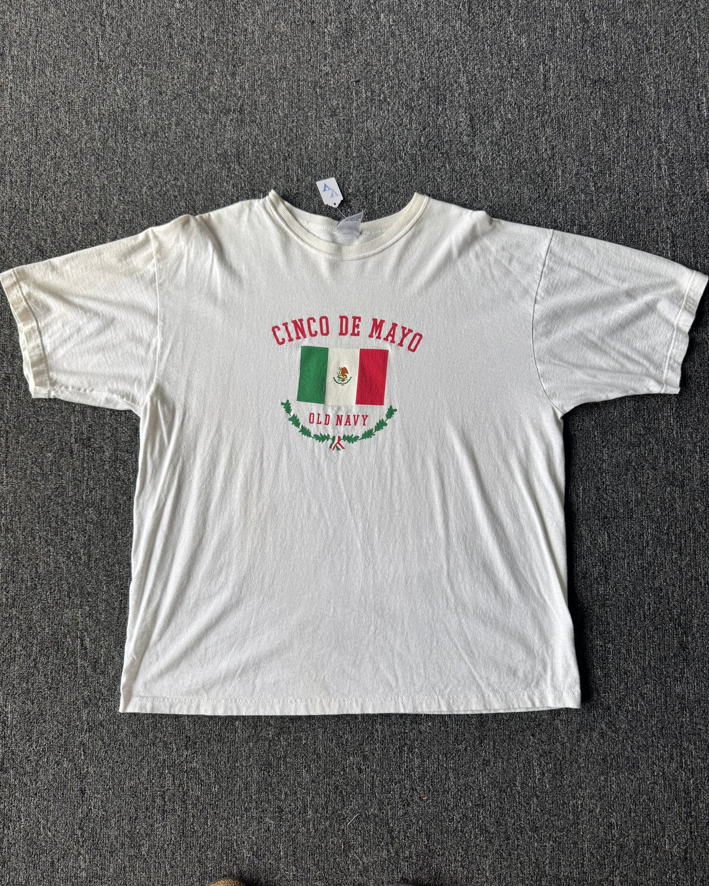 Cinco De Mayo Old Navy Shirt (XL)