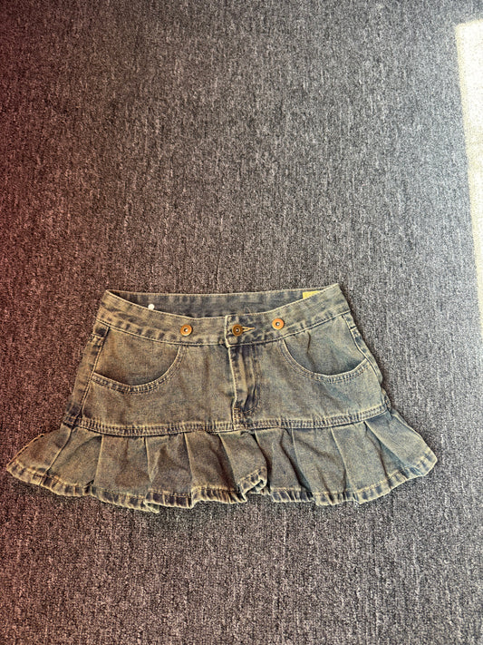 Women’s Denim Skirt (XS)