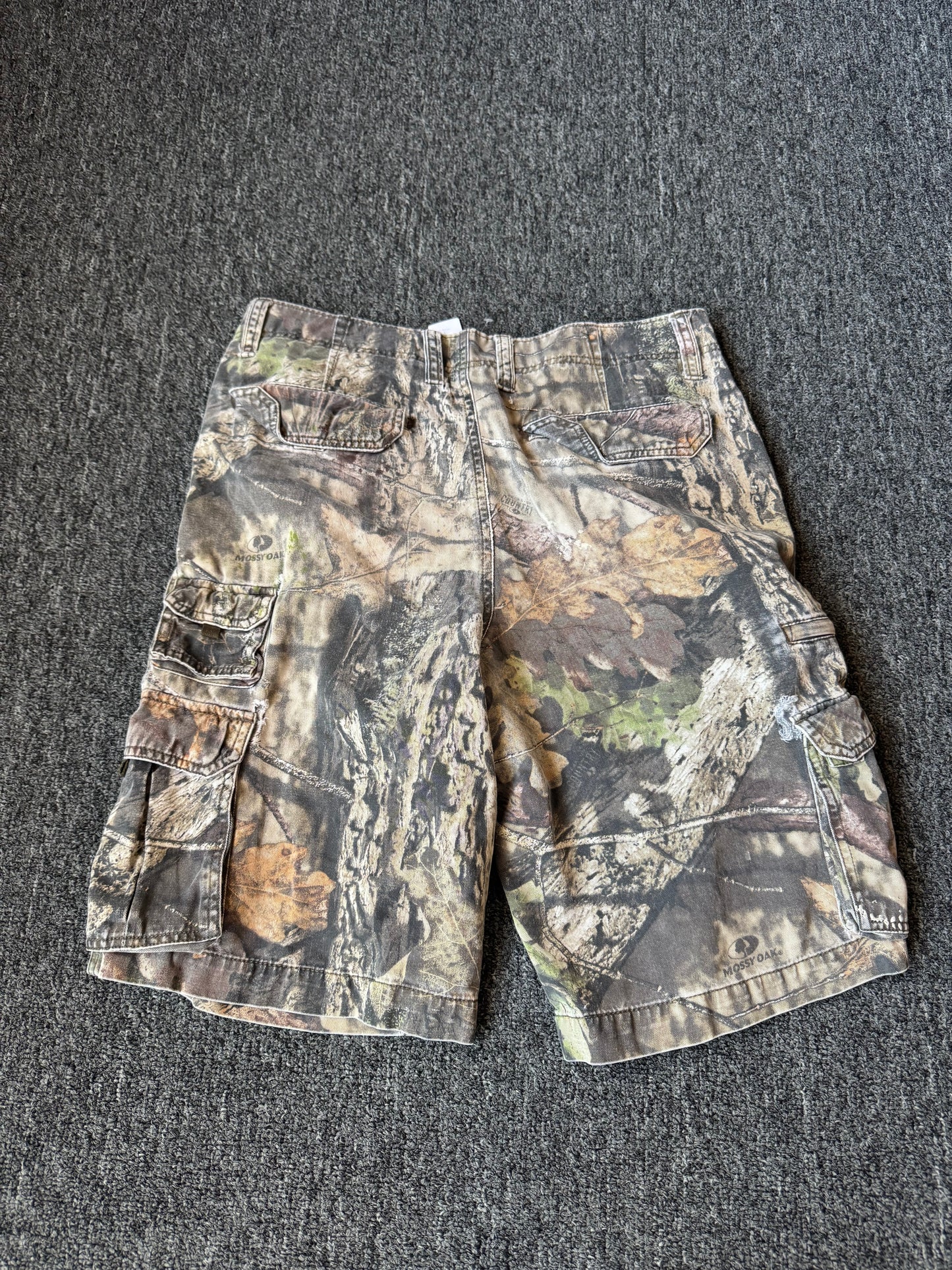 Distressed Camo Cargo Shorts (34)