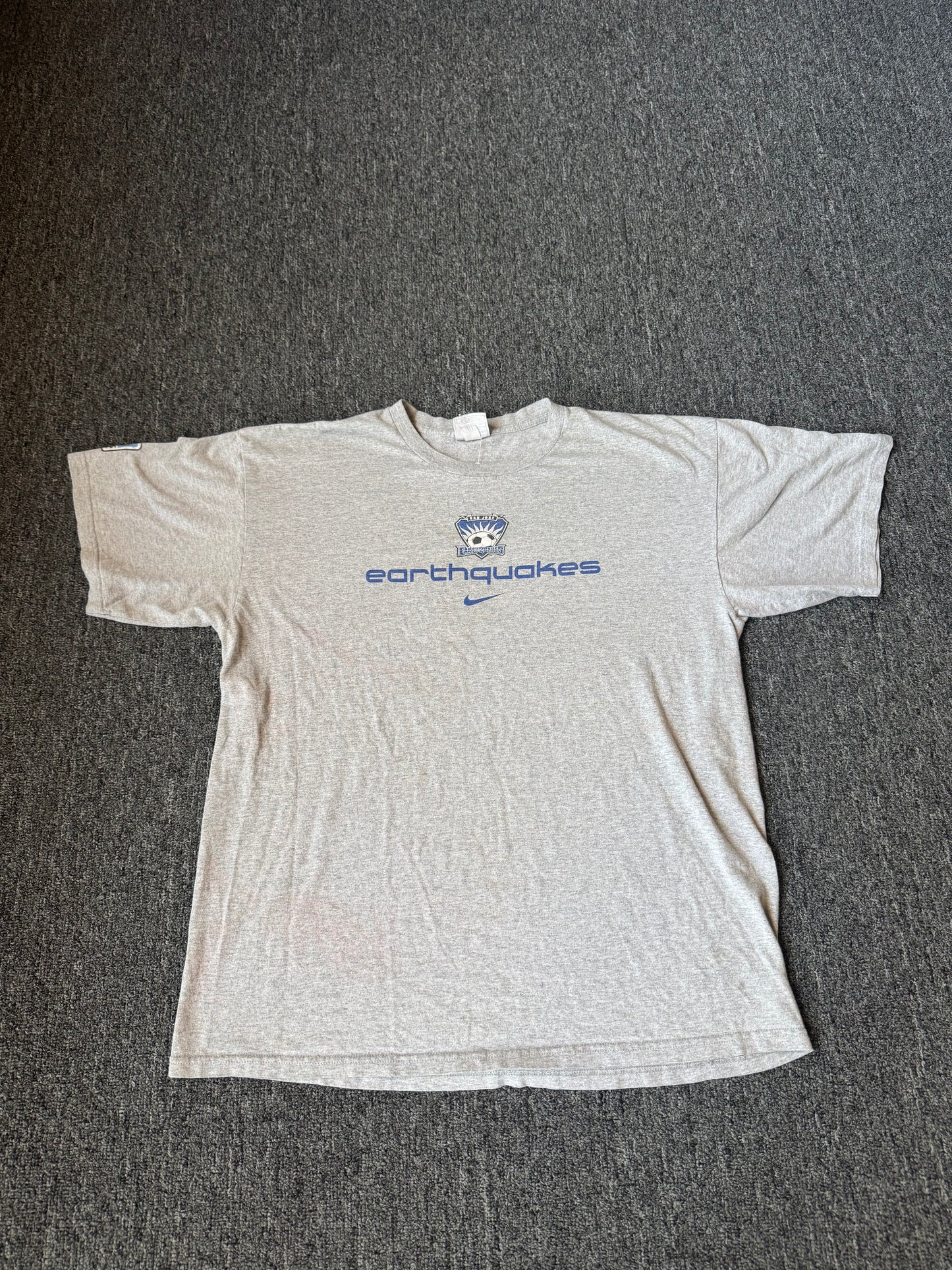 Grey 90s Nike San Jose Earthquakes Soccer Shirt (L)