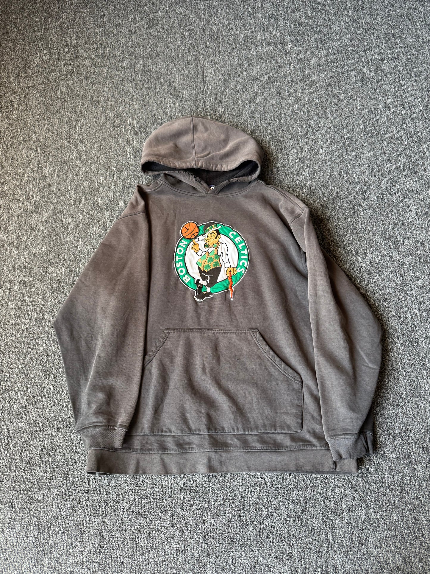 2000s Rebook Boston Celtics Hoodie (L)