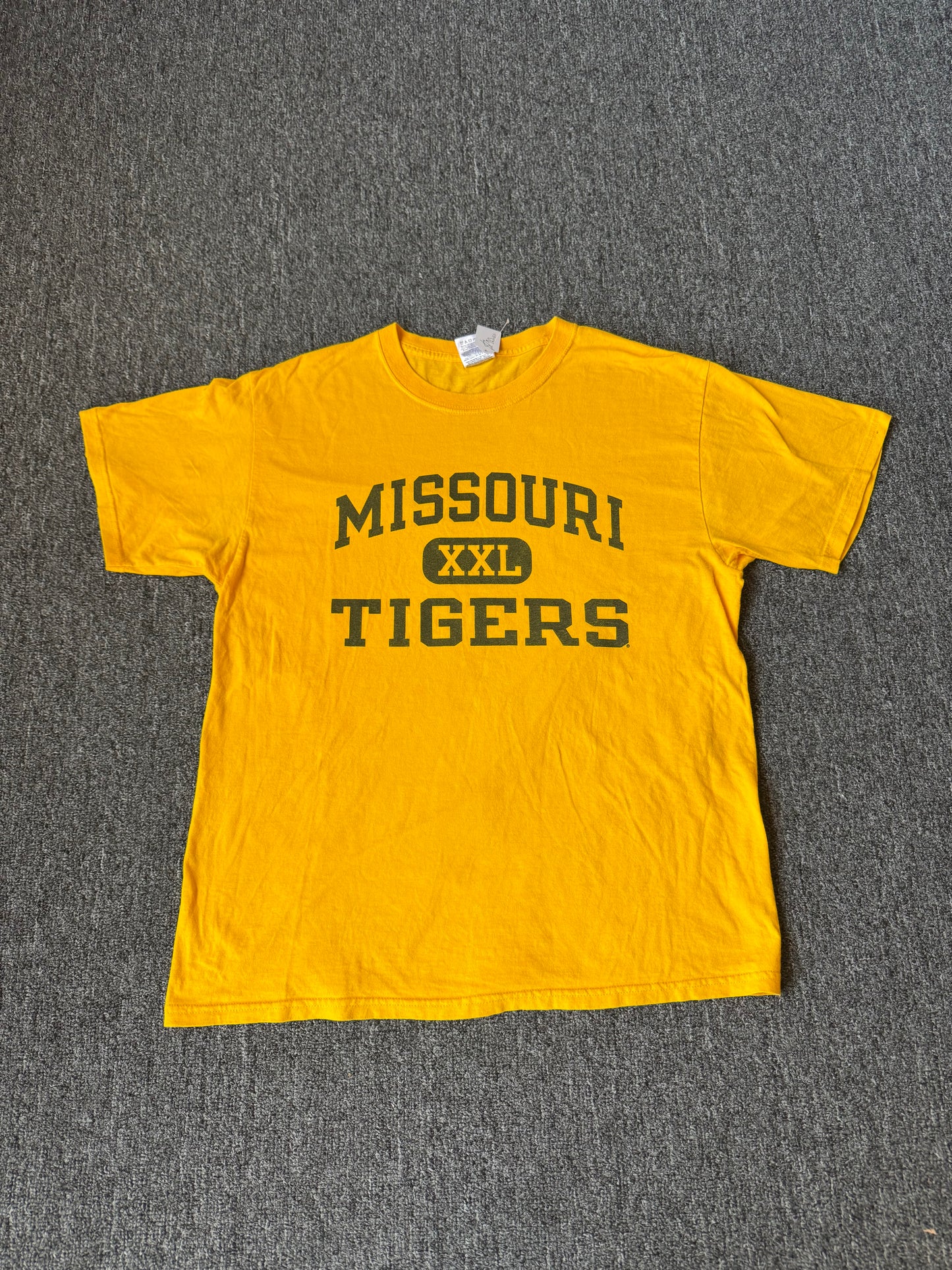 Yellow Missouri Tigers XXL Shirt (L)