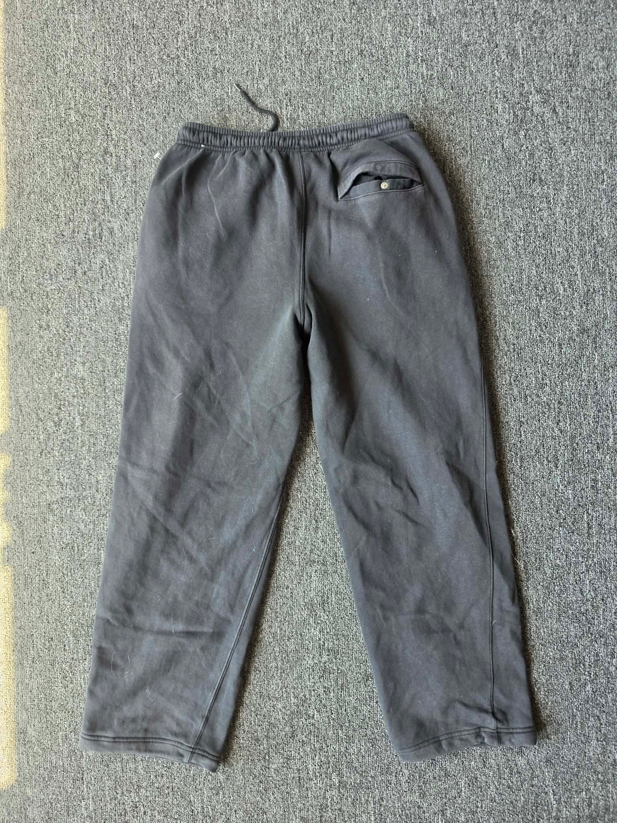 Black Nike Sweatpants (M)