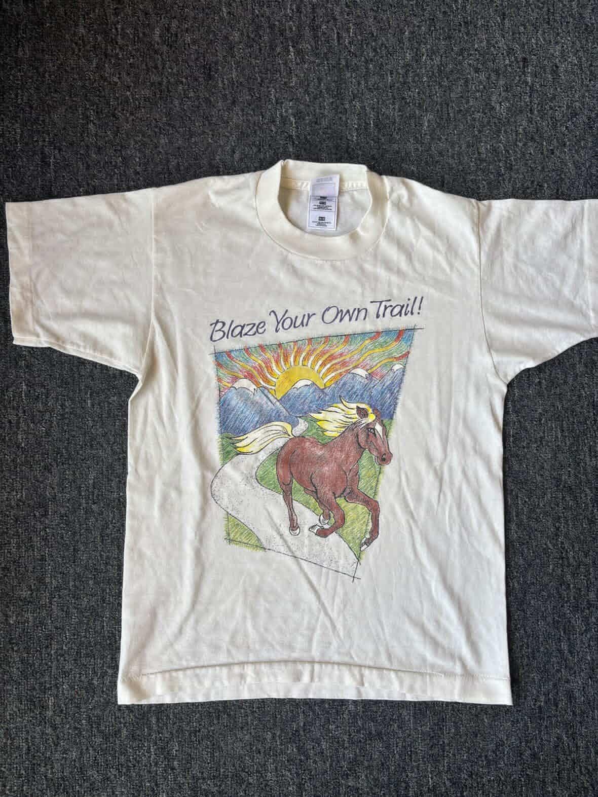Blaze Your Own Trail Horses Nature Tee (S)
