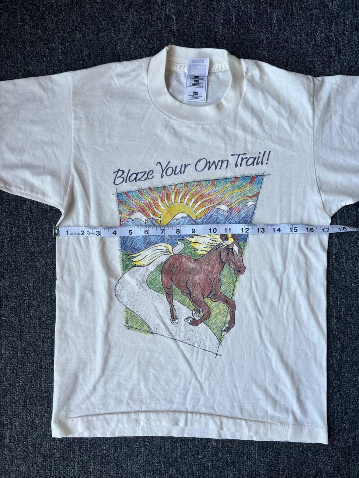 Blaze Your Own Trail Horses Nature Tee (S)