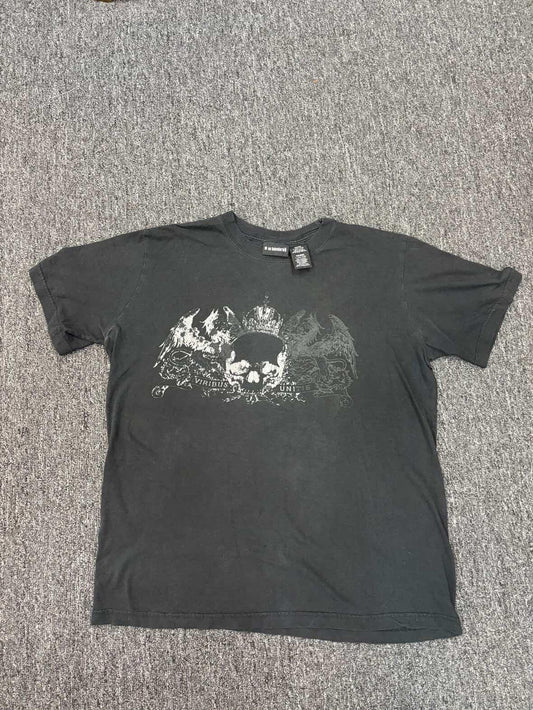 No Boundaries Gothic Grunge Y2K Tee (L)