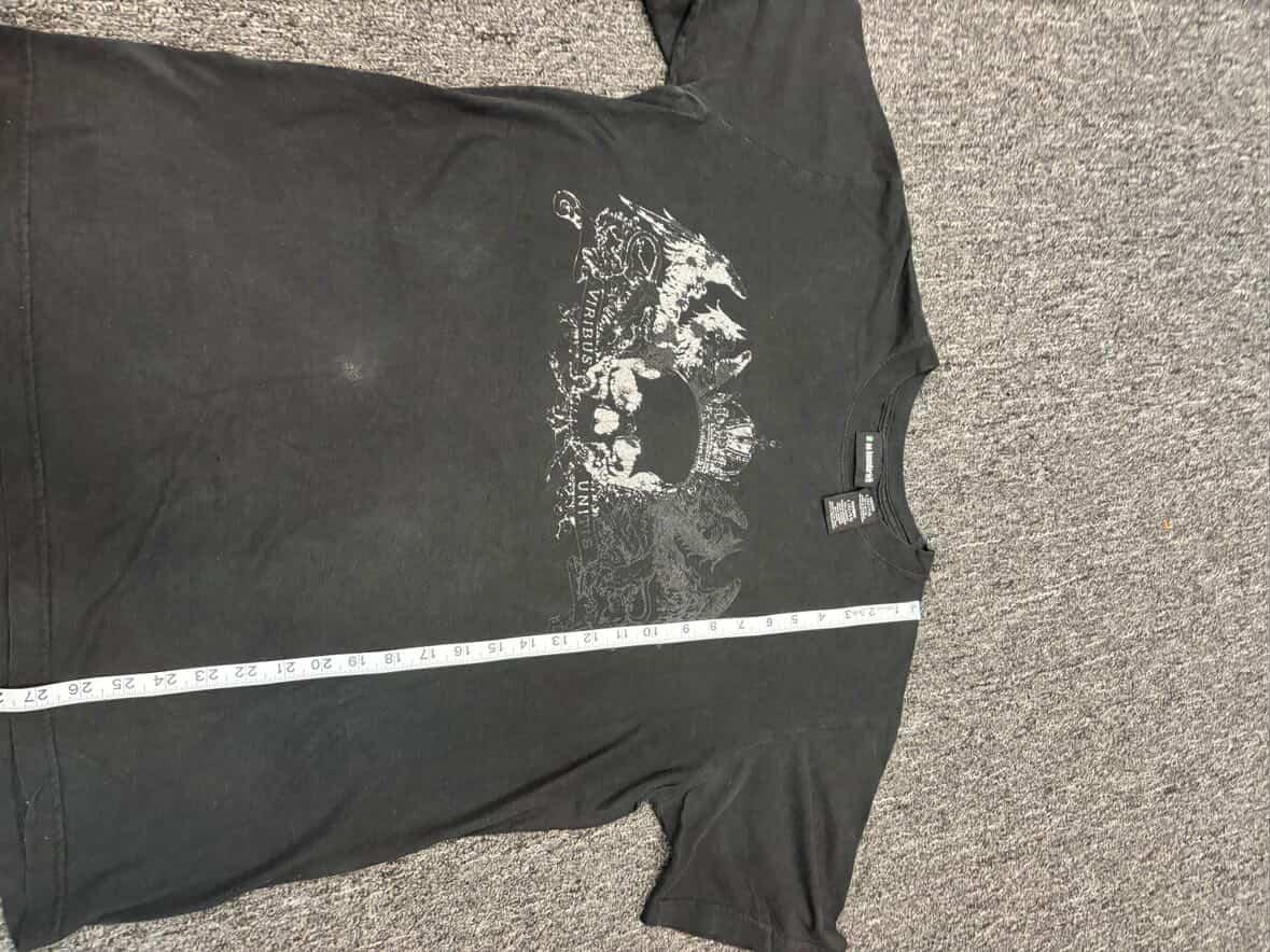 No Boundaries Gothic Grunge Y2K Tee (L)
