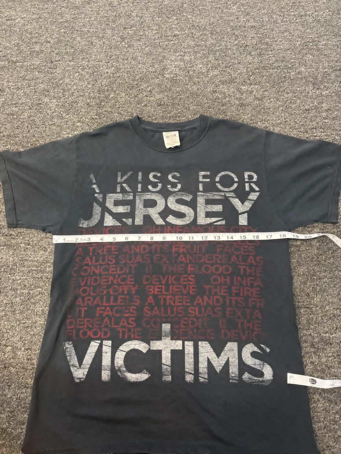 A Kiss For Jersey Victims Band Tee (M)