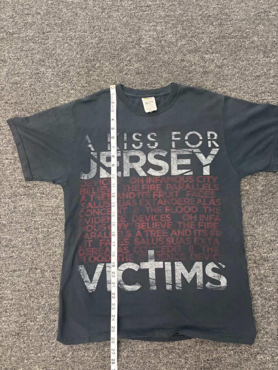 A Kiss For Jersey Victims Band Tee (M)