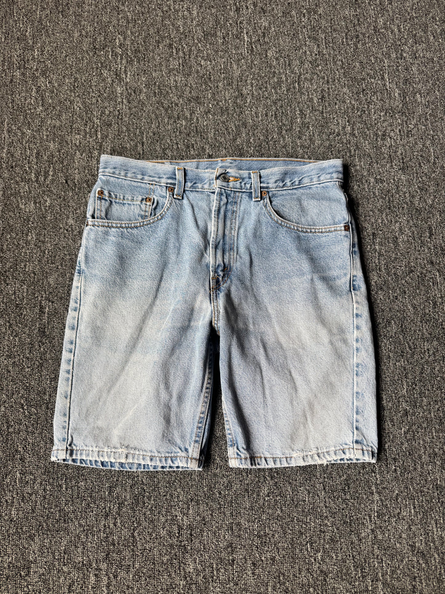 Blue Levi’s 505 Jorts (32)