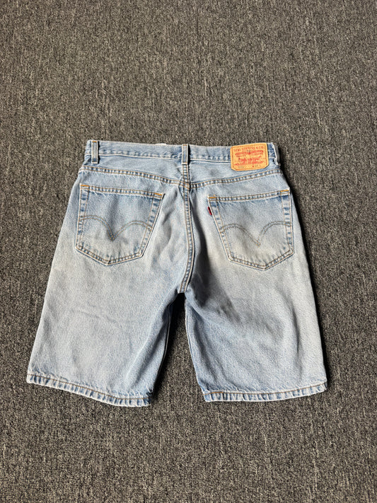 Blue Levi’s 505 Jorts (32)
