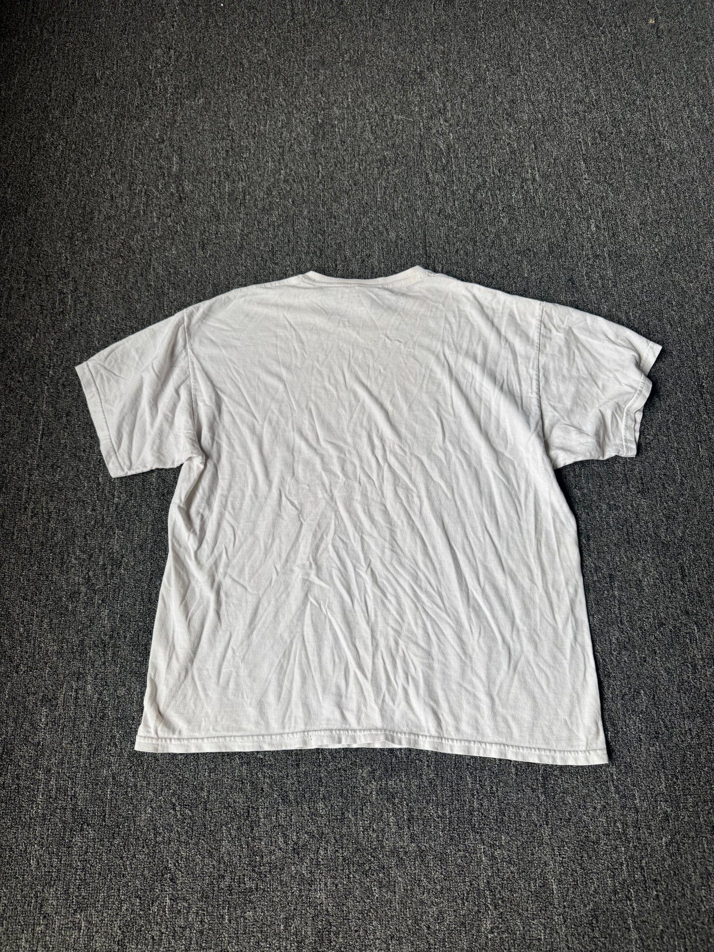 White Marvel Superheroes Shirt (XL)